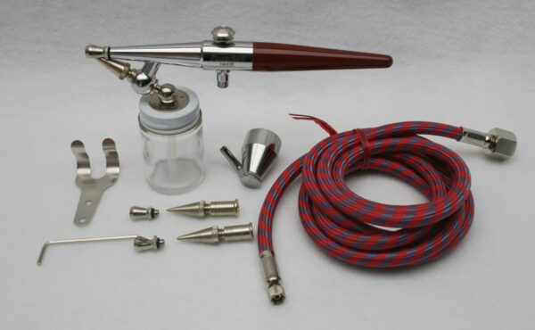 PAASCHE AIRBRUSH SET W/Extra 2 - .05 oz., 1 -1 oz. & 1 - 3 oz.. JAR 10' HOSE - SPA
